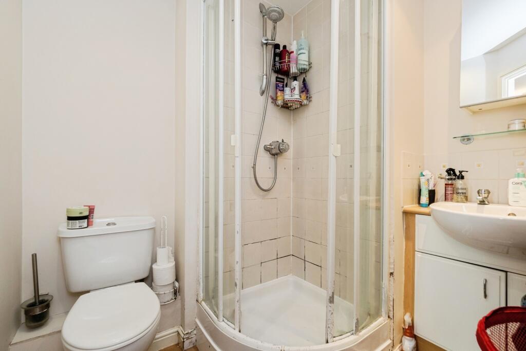 Ensuite