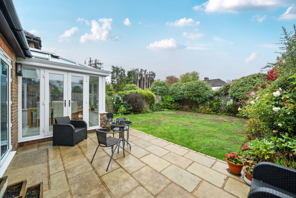 1362581-22-68dfb8...