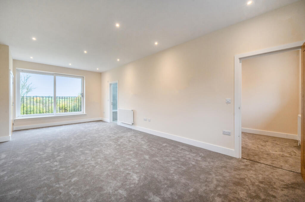 1372929-74-690241...