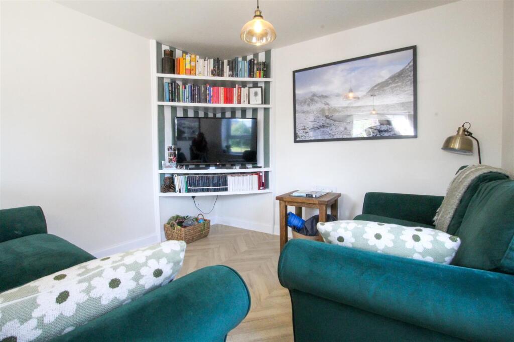 lounge-7.jpg