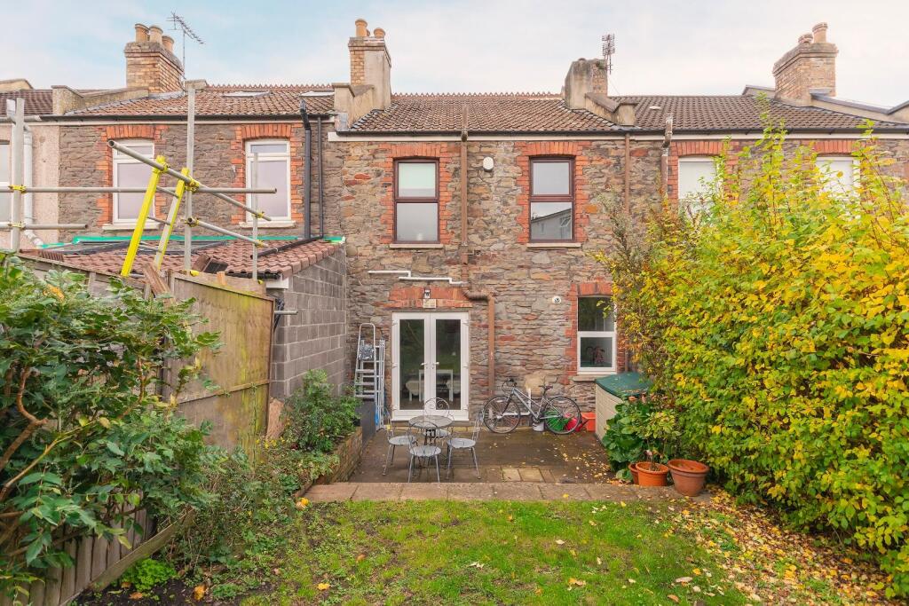 0R6TFS - External F.jpg