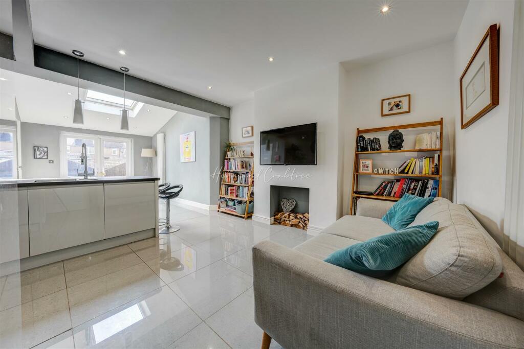 Caerphilly Road, Birchgrove, HernCrabtree (16).jpg