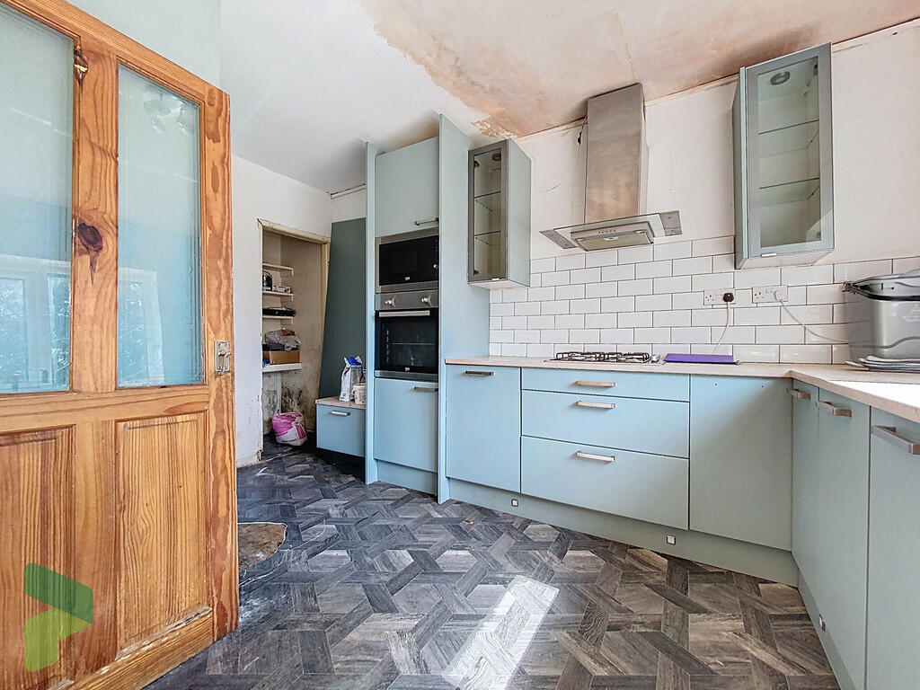 Fitted Kitchen