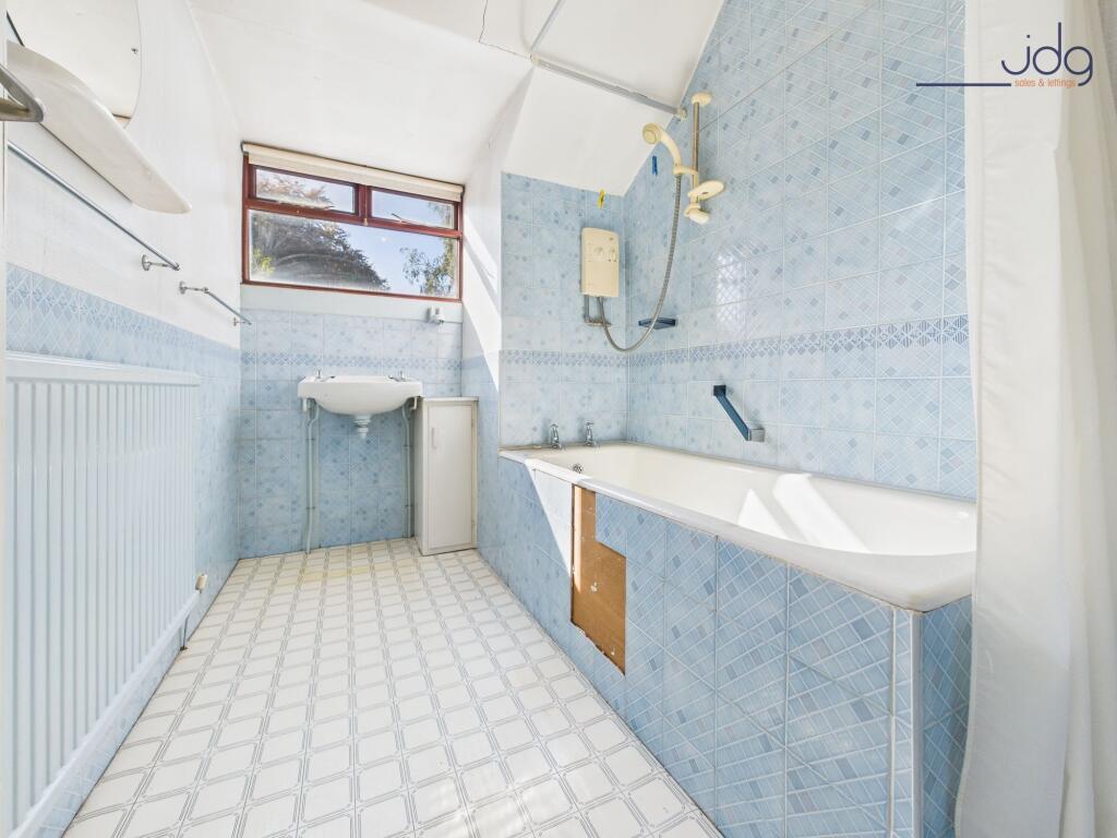 First Floor Bathroom