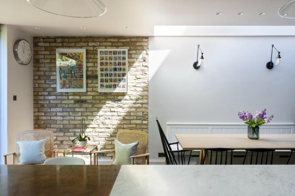 Kitchen/ dining