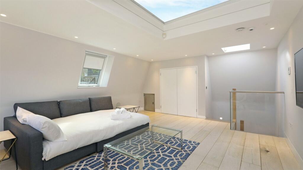 Double Bedroom