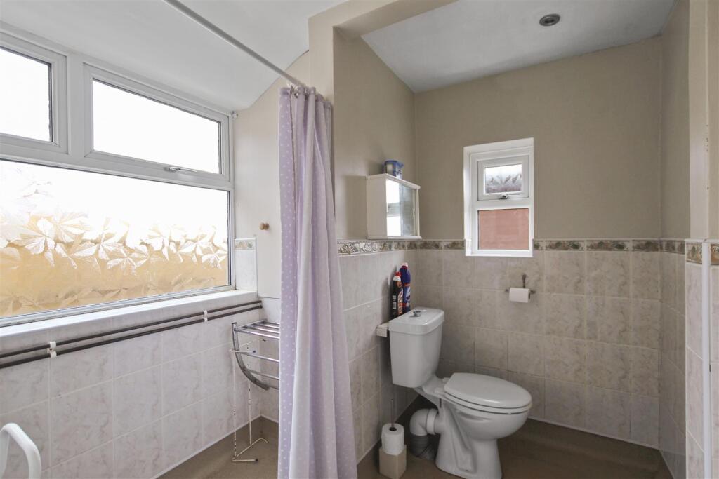 Finedon Road  (6).jpg