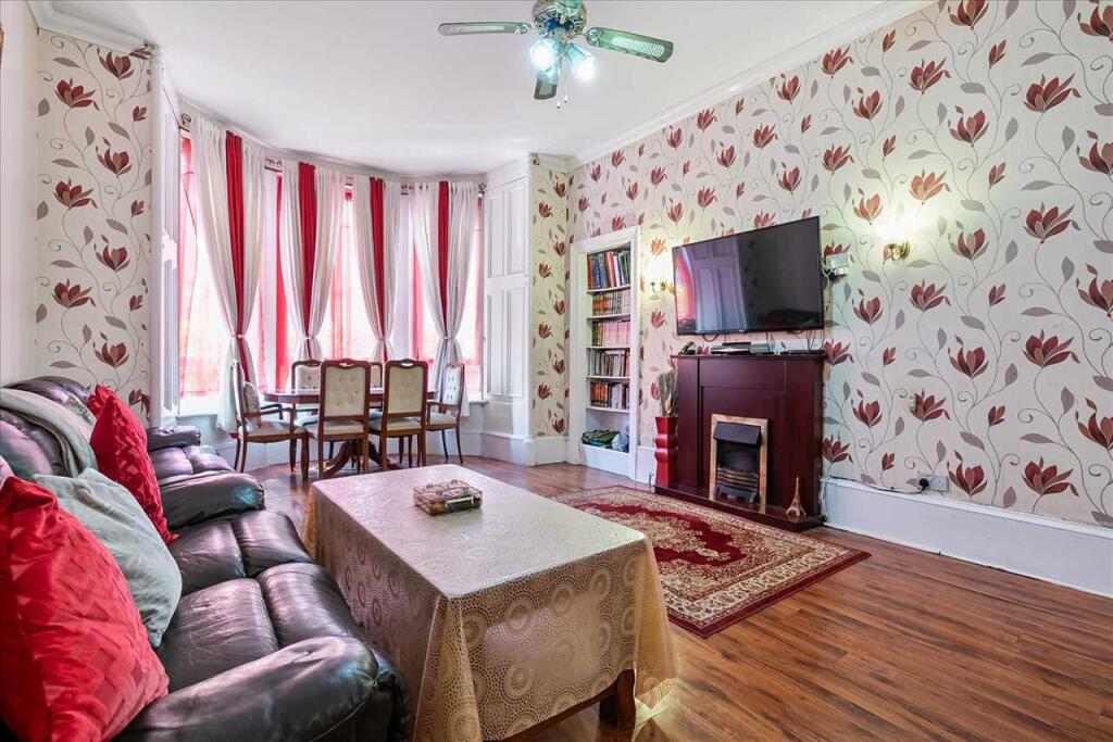 Lounge Dining (1)