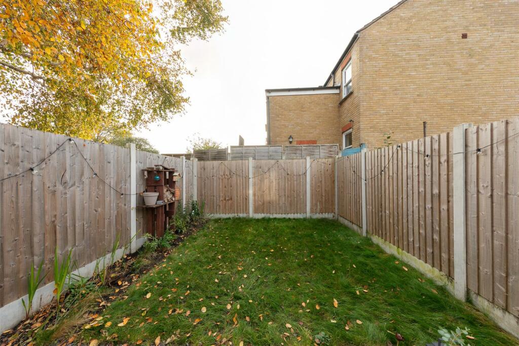 Forest Road E17