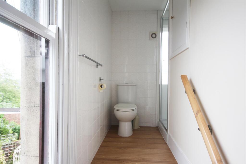 W.C &amp; shower
