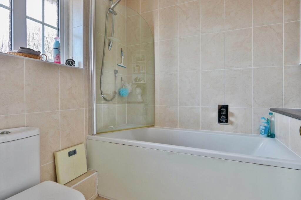 En-Suite Bathroom