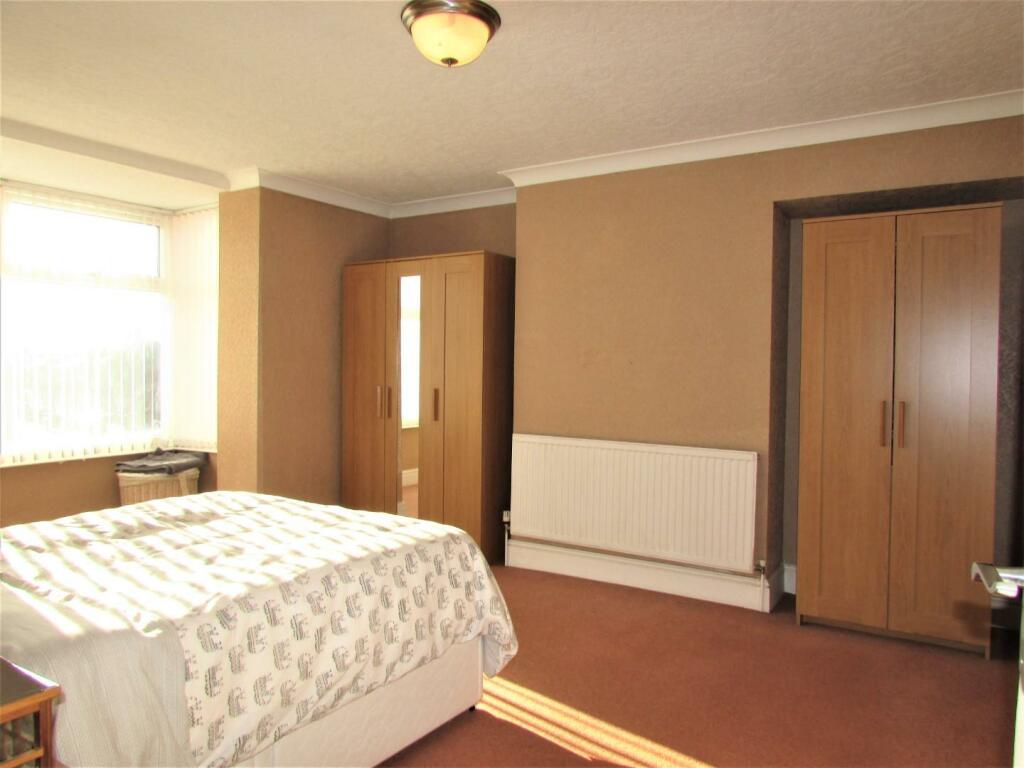 RomanRd169bed1.JPG