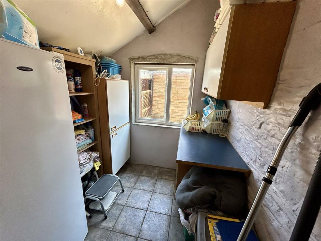 OFF THE KITCHEN - FORMER LLAETHDY/PANTRY