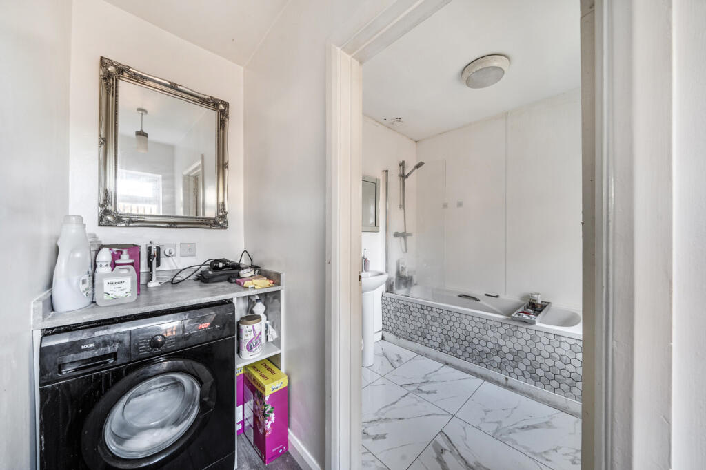 1383135-6-6926e3c...