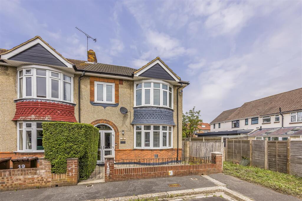 21 Langdale Avenue, Portsmouth-PorticoMarketing-O'