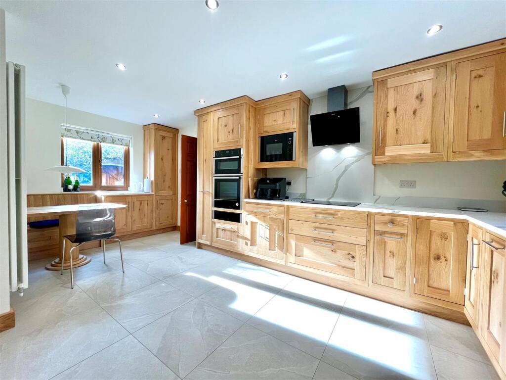 3 The Green, Church Stowe