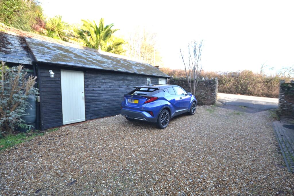 Entrance/Outbuilding