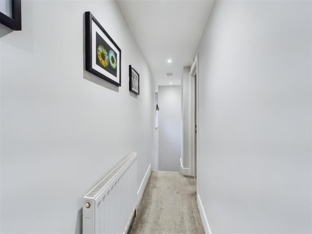 FIRST FLOOR LANDING