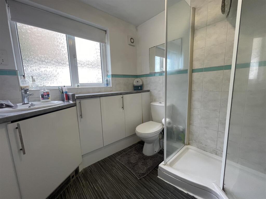 Ground Floor Shower