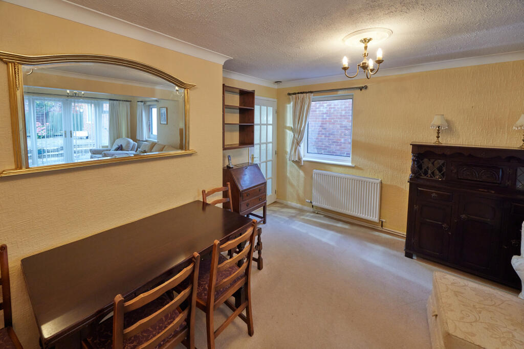 LIVING ROOM 1
