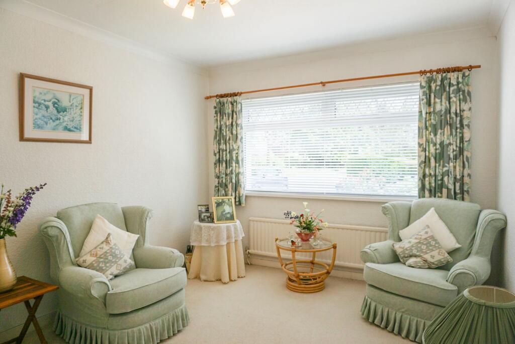 Sitting Room/Bedroom