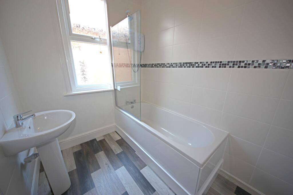 Upstairs Bath