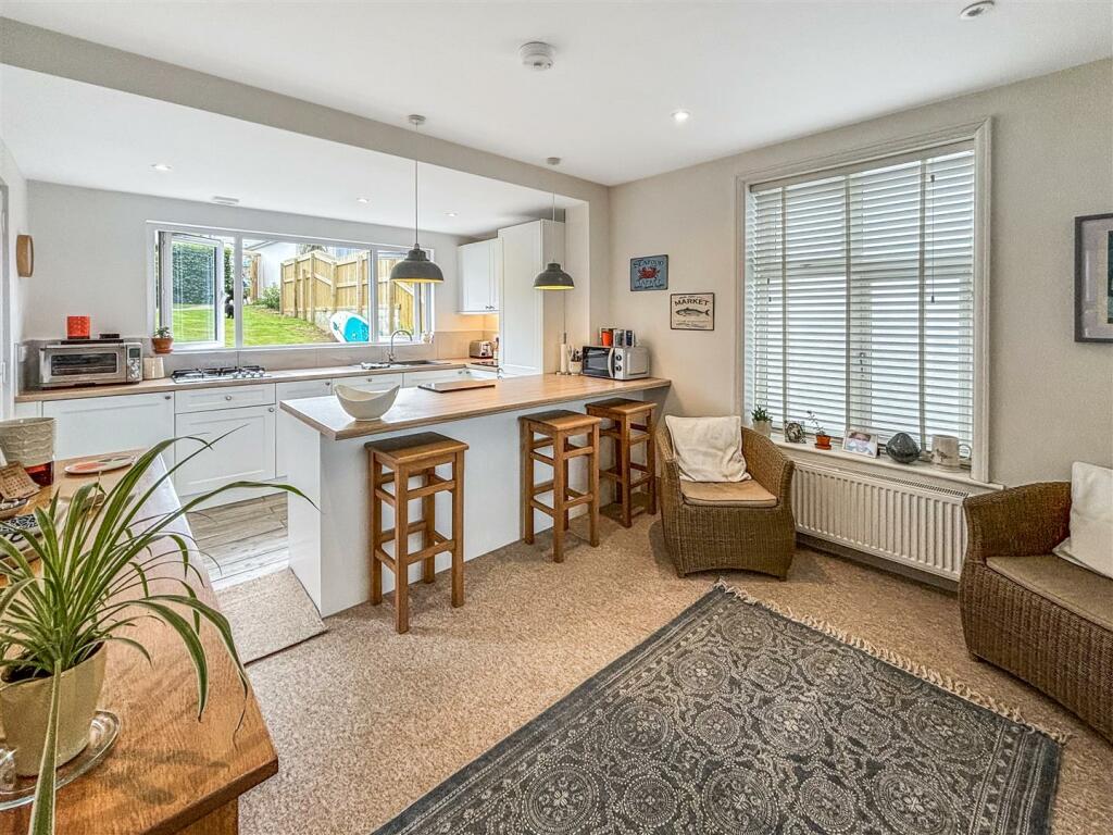 Dining Kitchen Area.jpg
