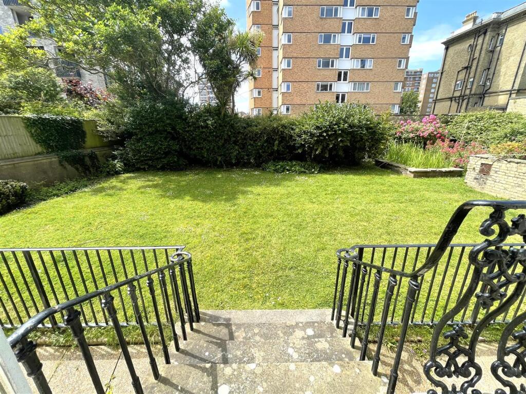 Garden 1.jpg