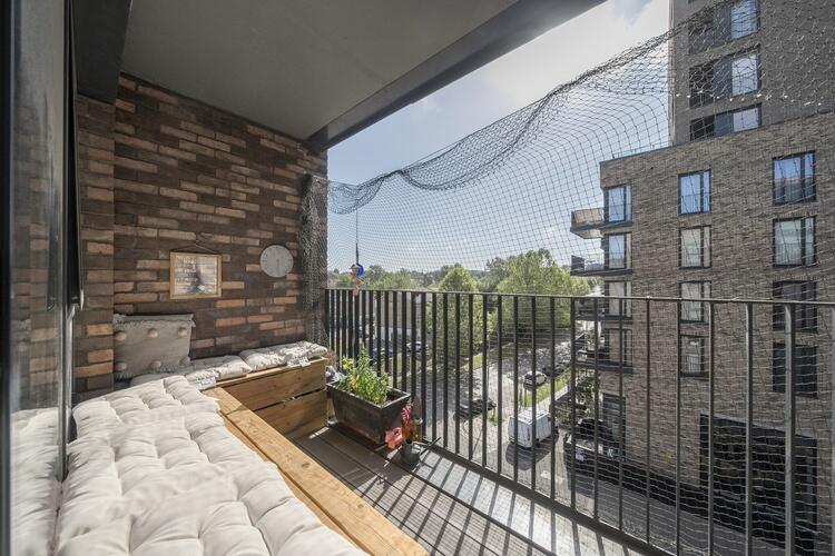 1293594 5 6826fbdc49820 ARW