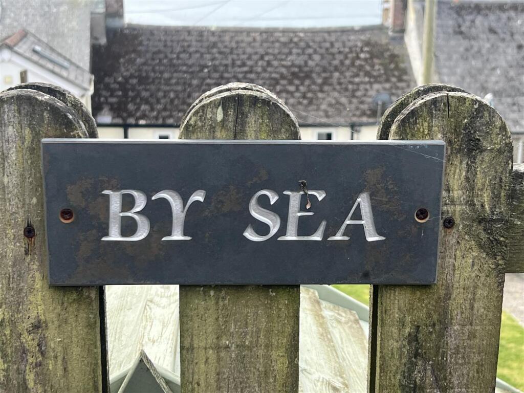 Garden, Parking &amp; Views