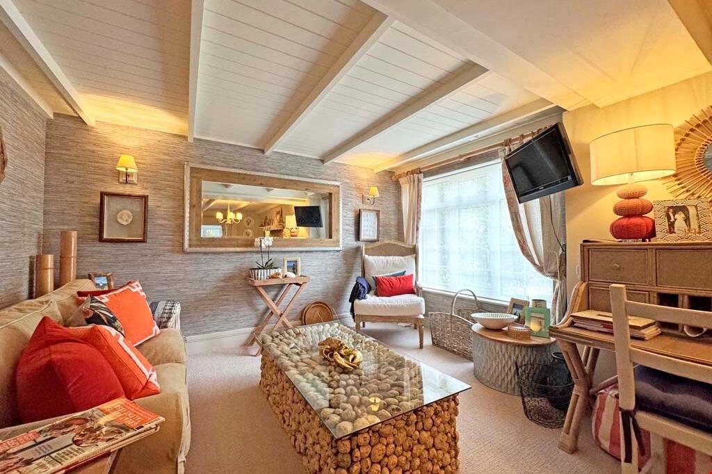 6c9e2596-9a3d-4fa8-bcc8-94e5b5010eda