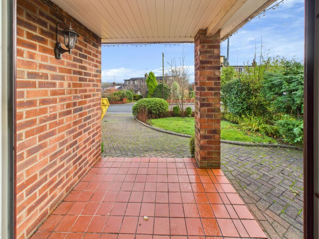 CAM02093G0-PR0066-STILL028