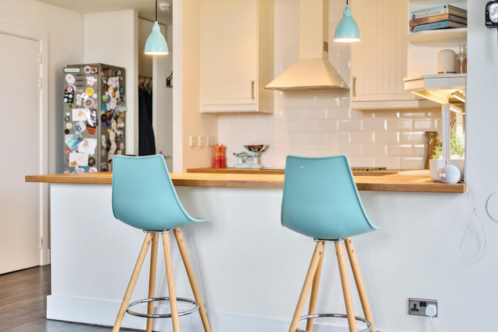 1331539-7-688766f...