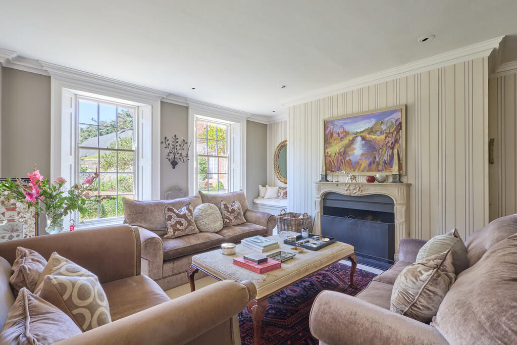 Moulton Hall 0907...