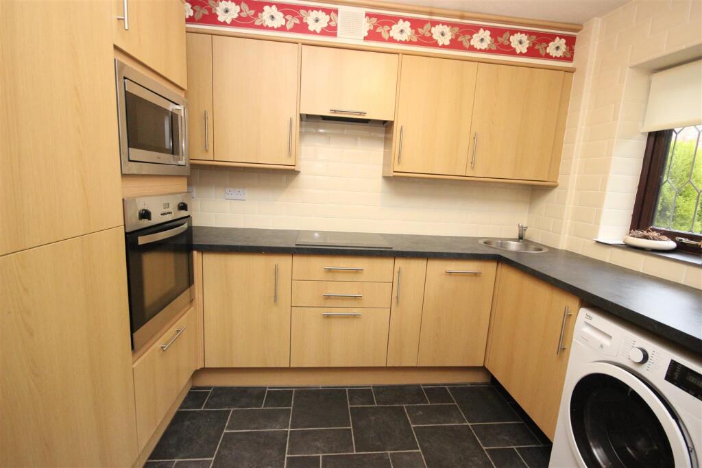kitchen close.JPG