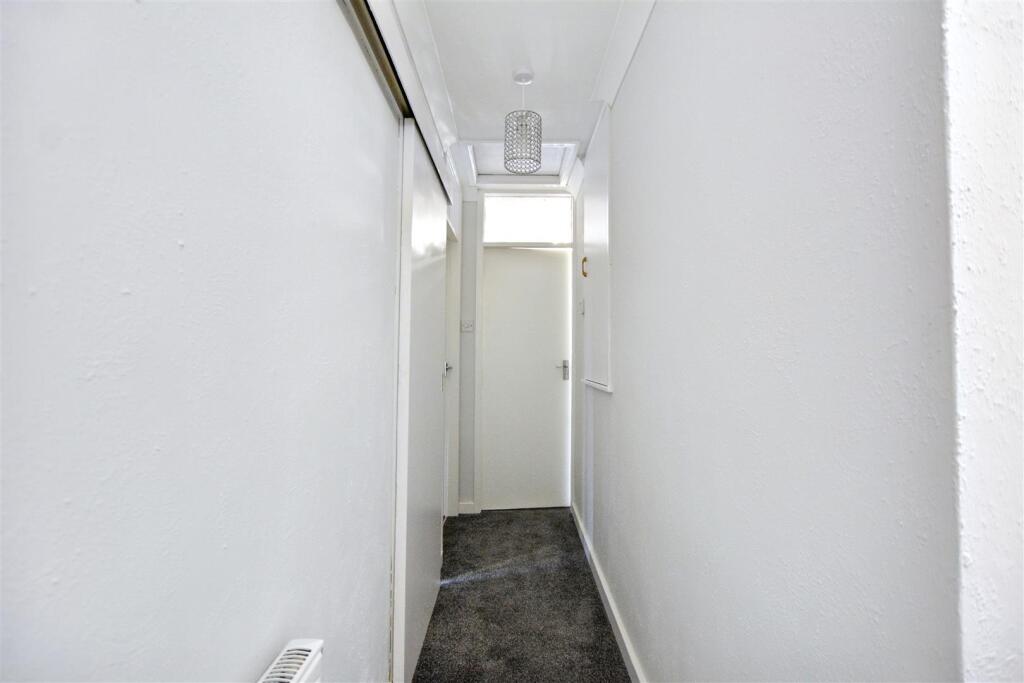 Hallway.jpeg