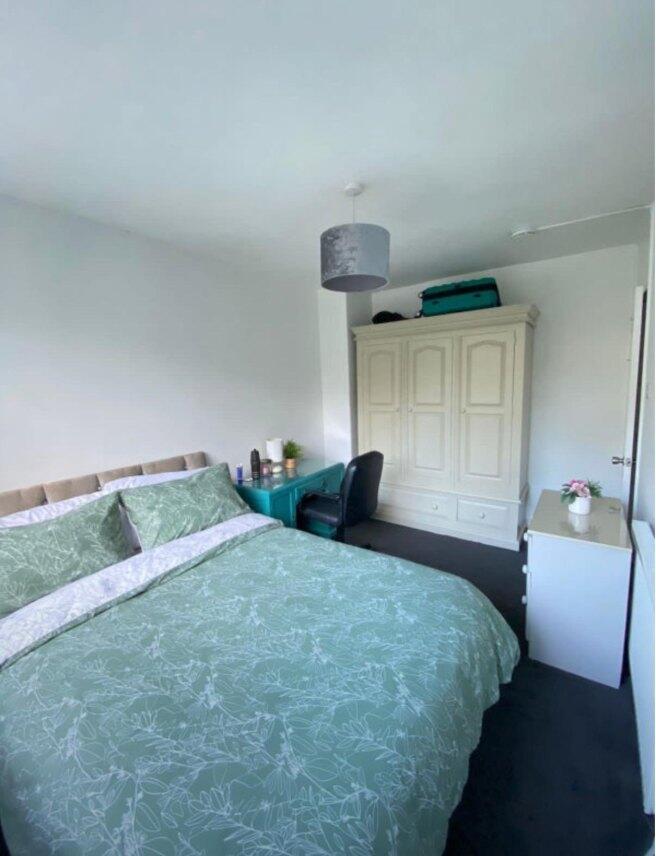 salford-house-e14-3hz-983419