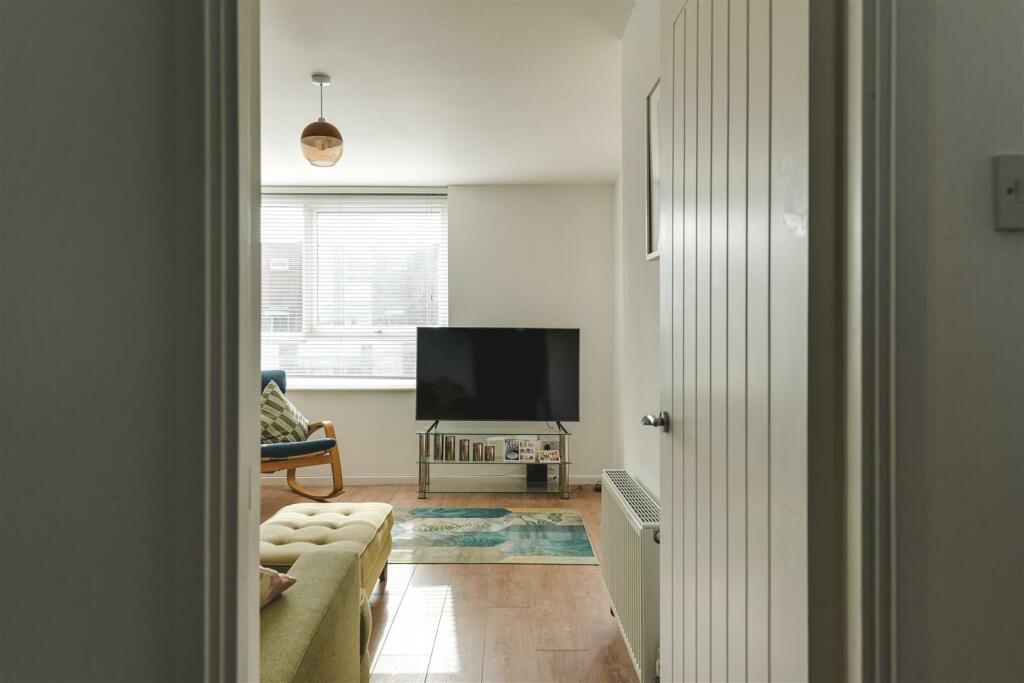 Priory Court-20.jpg