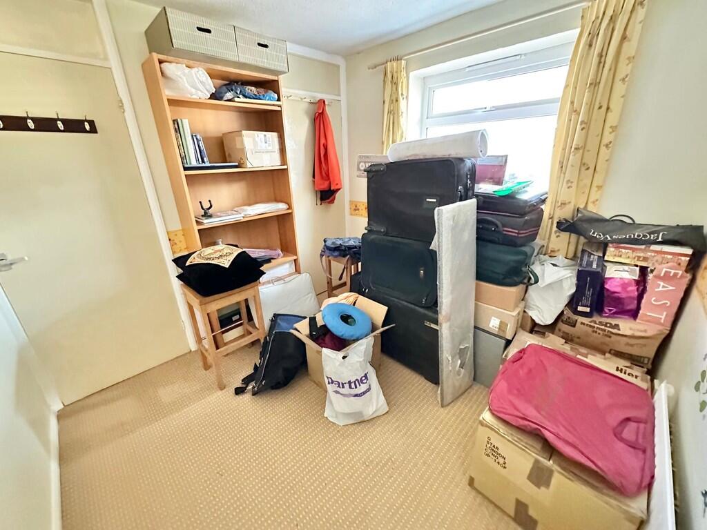 IMG-20251008-WA00...