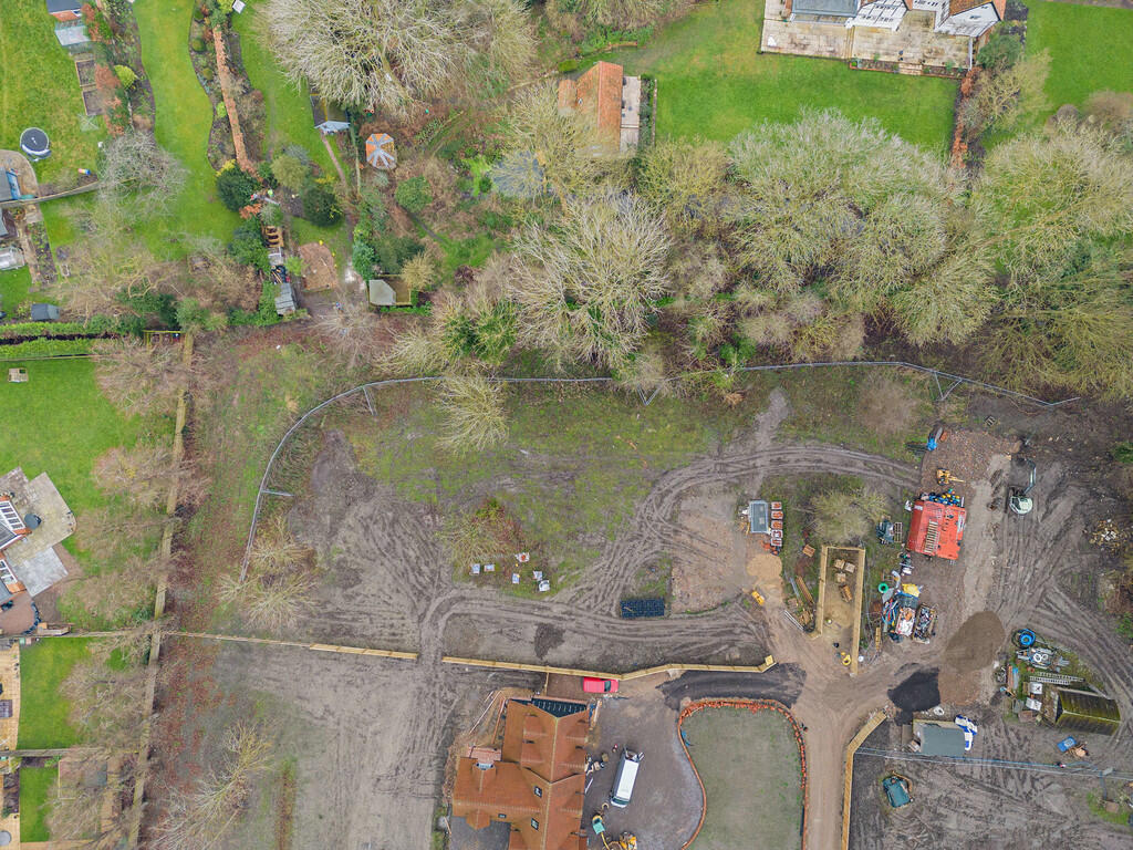 8636318-exterior0...