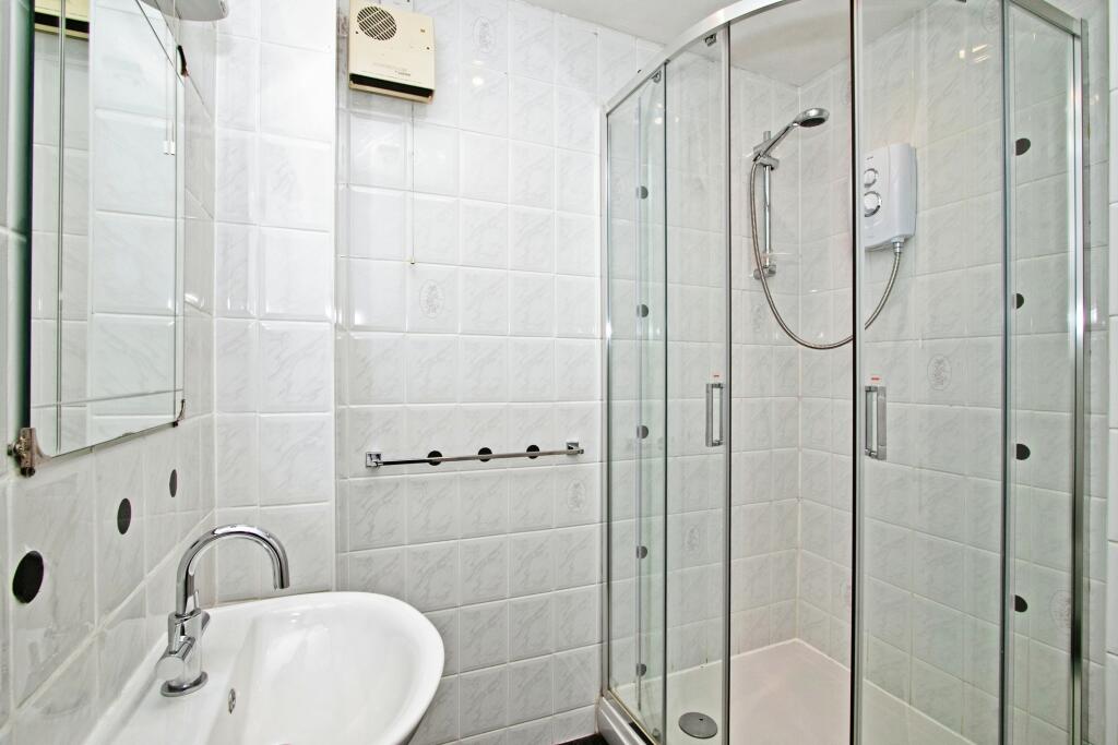 Shower/Cloakroom
