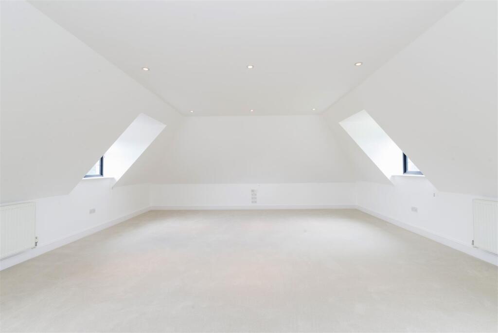 Crossways, Chinhurst Lane (9).jpg