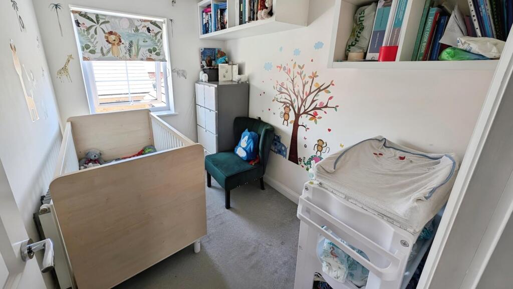 6b29c8c2-bed 204.jpg