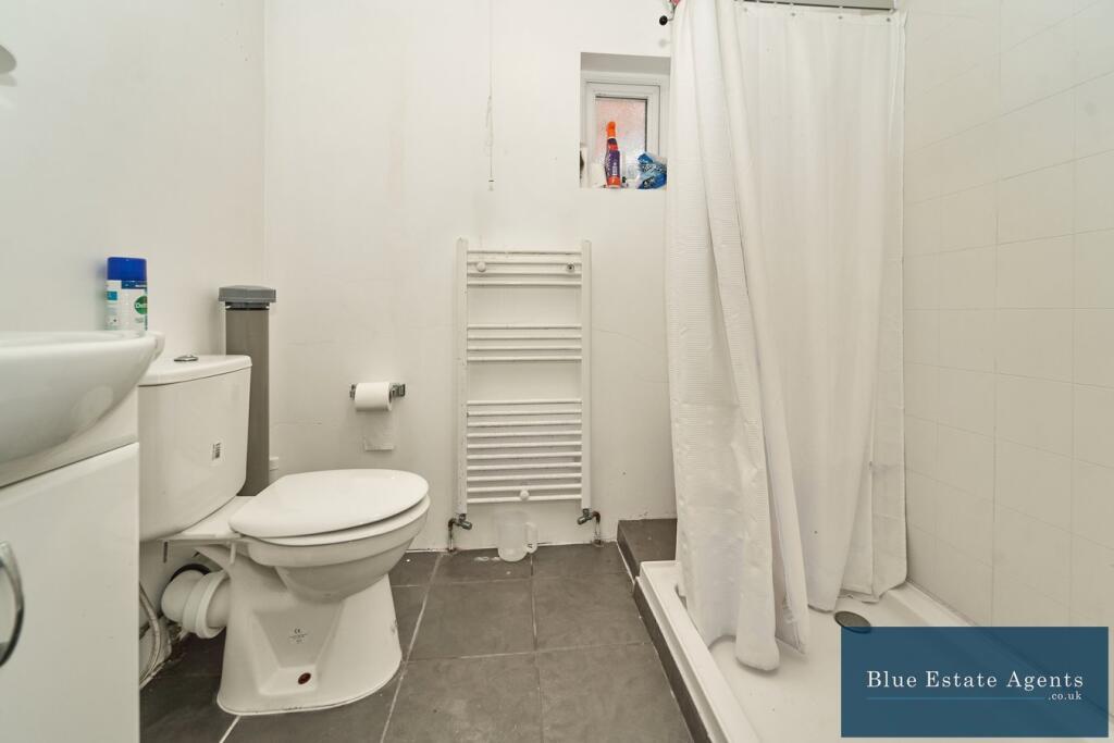 Out Building Shower Suite