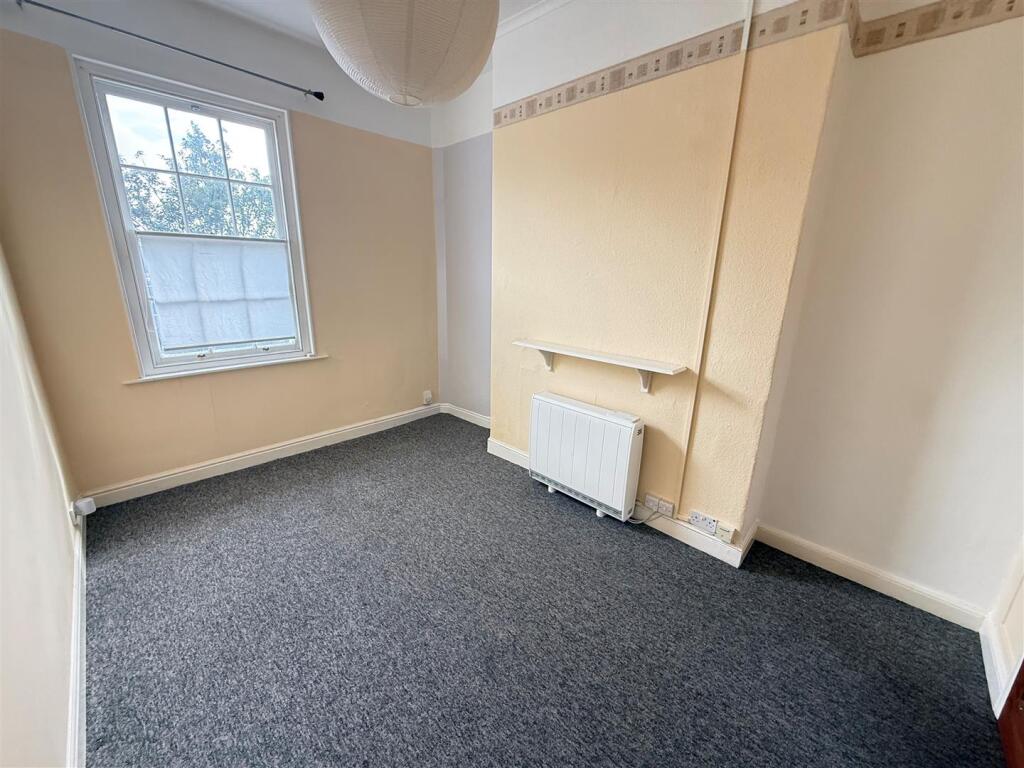 Sitting room v1.jpg