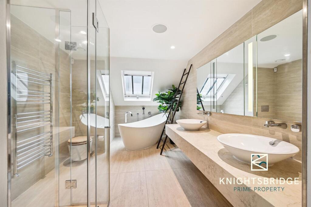 20 Adams Row (21).jpg