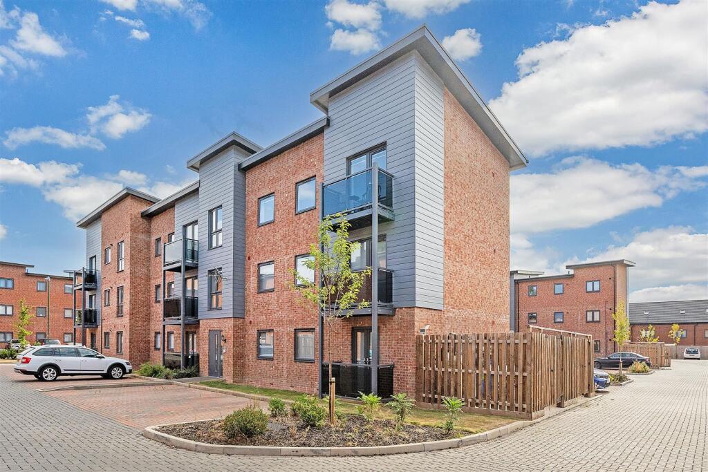 69 Newman Square_12.jpg