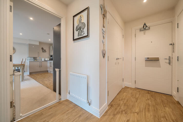 1305627 12 6841a500b7ce6