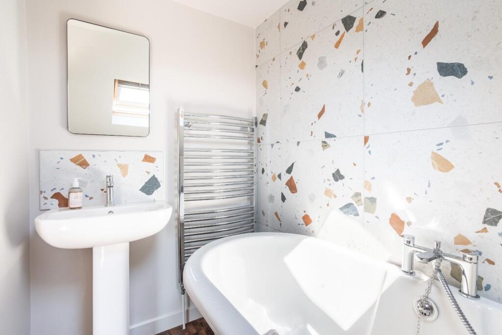 Shirley Street-17.jpg