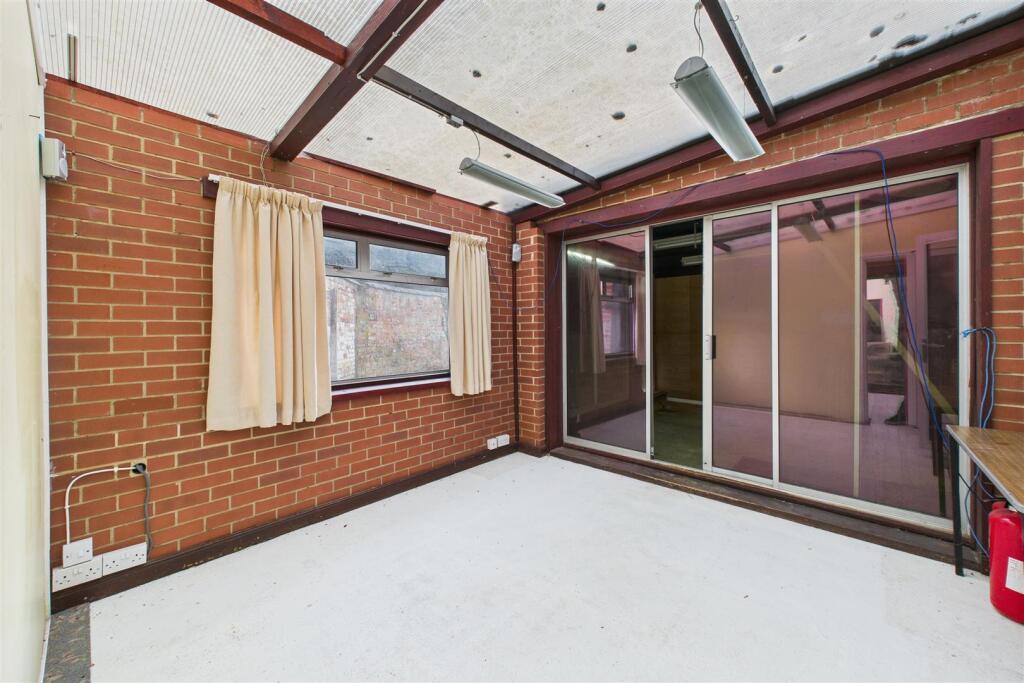 Georgia House, Cambridge, Gloucester GL2 7AL | Fre